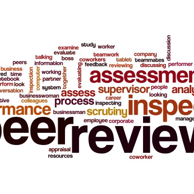 مراجعة الأقران (Peer Review)